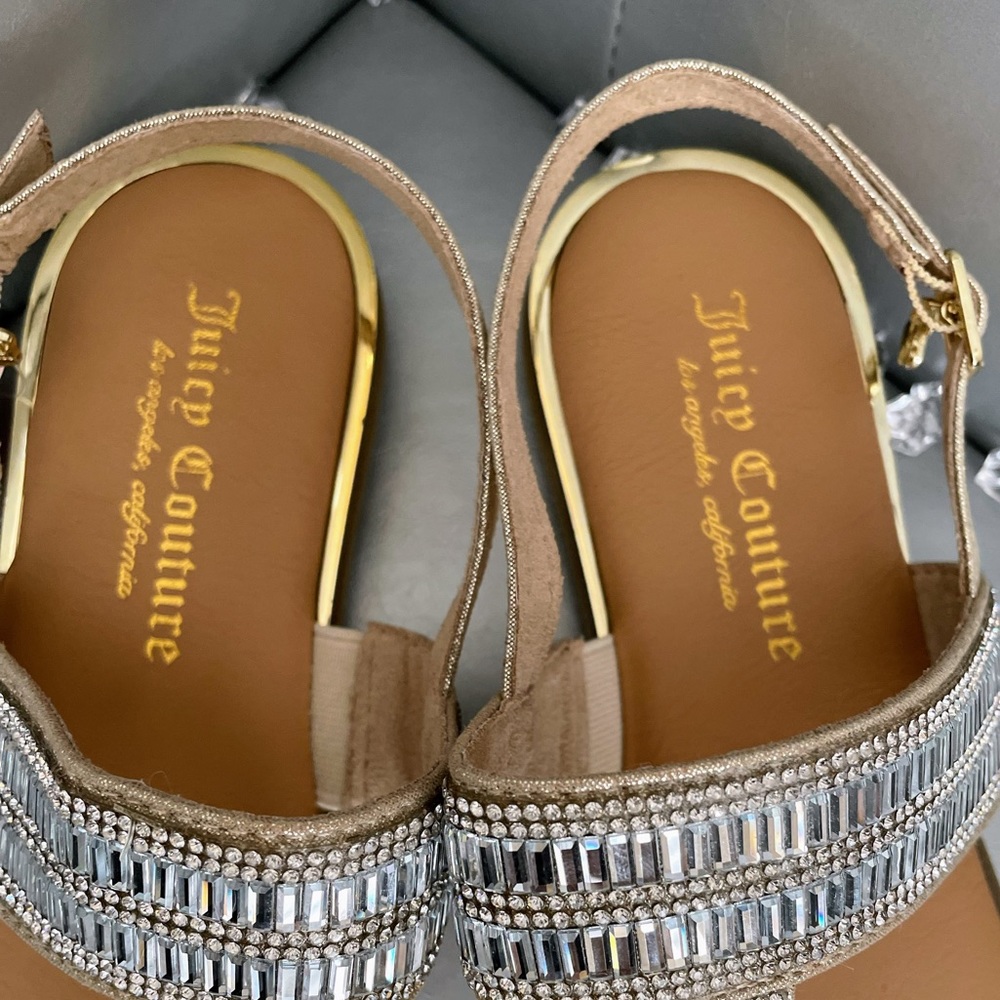 NEW!! JUICY COUTURE SANDALS!! - Picture 2 of 4